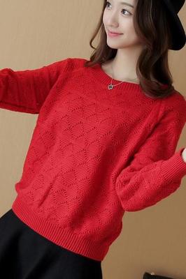 上班族早春穿亮色衣服,更显生机勃勃有活力